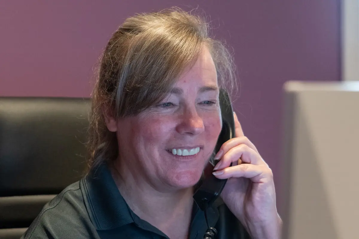 G&C customer service representative answering a customer call.