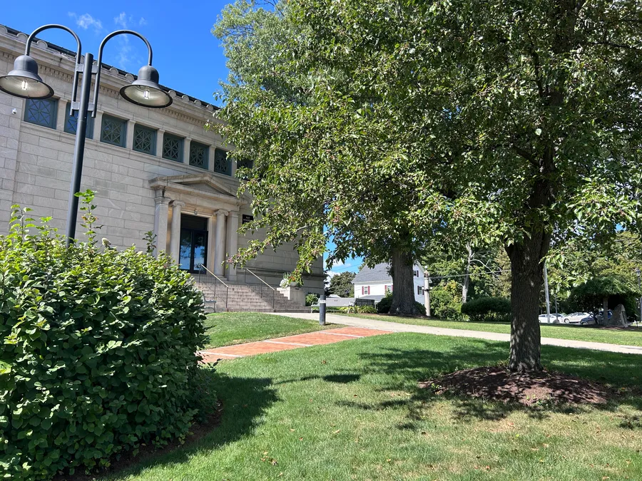 Grounds of Franklin Public Library in Franklin, MA.