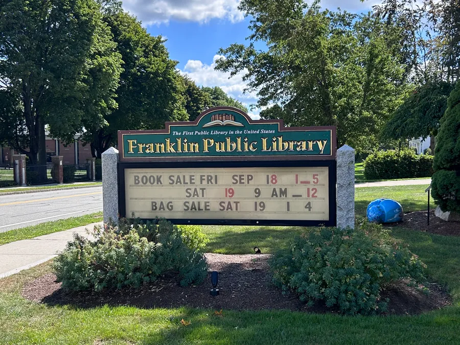 Franklin Public Library sign in Franklin, MA.